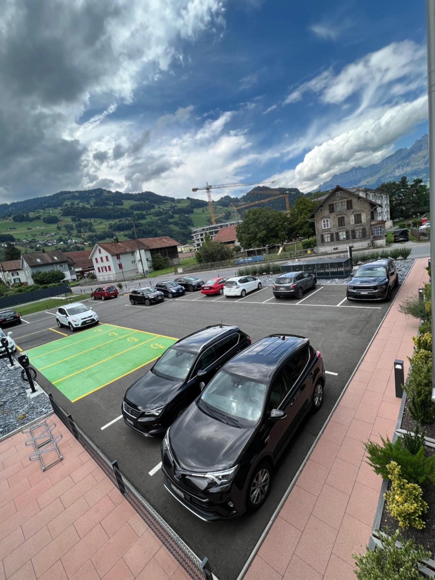 Waz Wohnen Auf Zeit - Flums Exterior foto